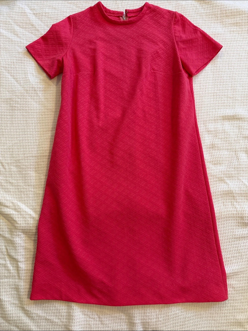 No tags - lightweight textured pink dress